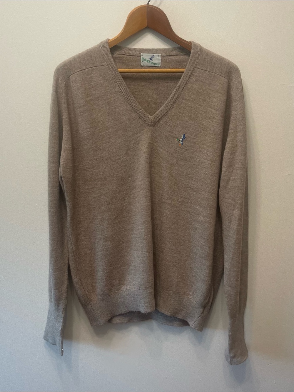 70s Beige V Neck Flying Scotsman Sweater L